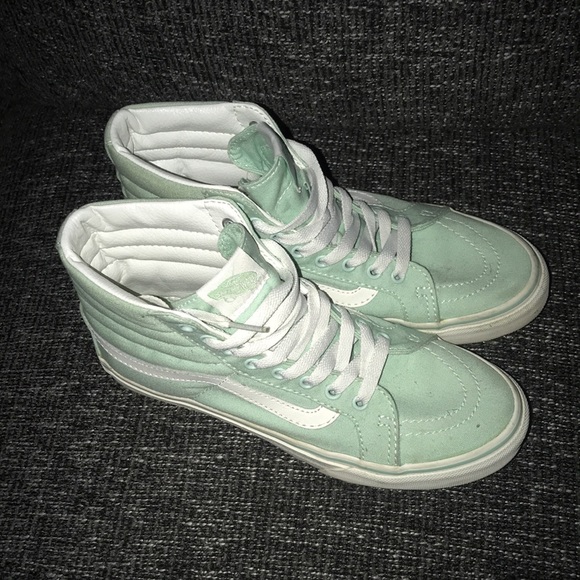 Vans - Picture 3 of 3